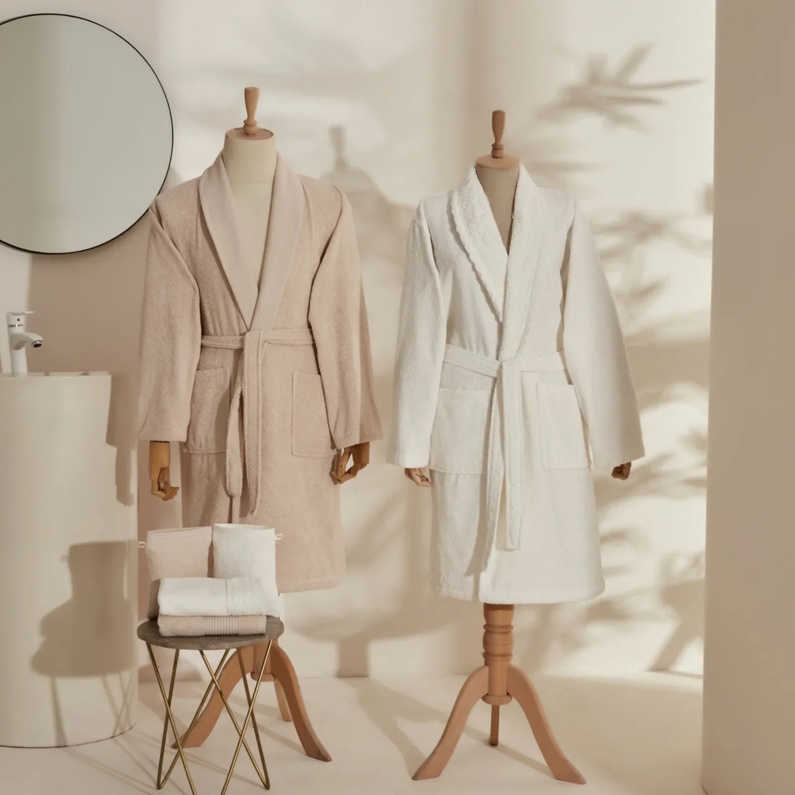 Karaca Home Foster 9-teiliges Familien-Badetuch-Set mit Spitze Weiß-Beige