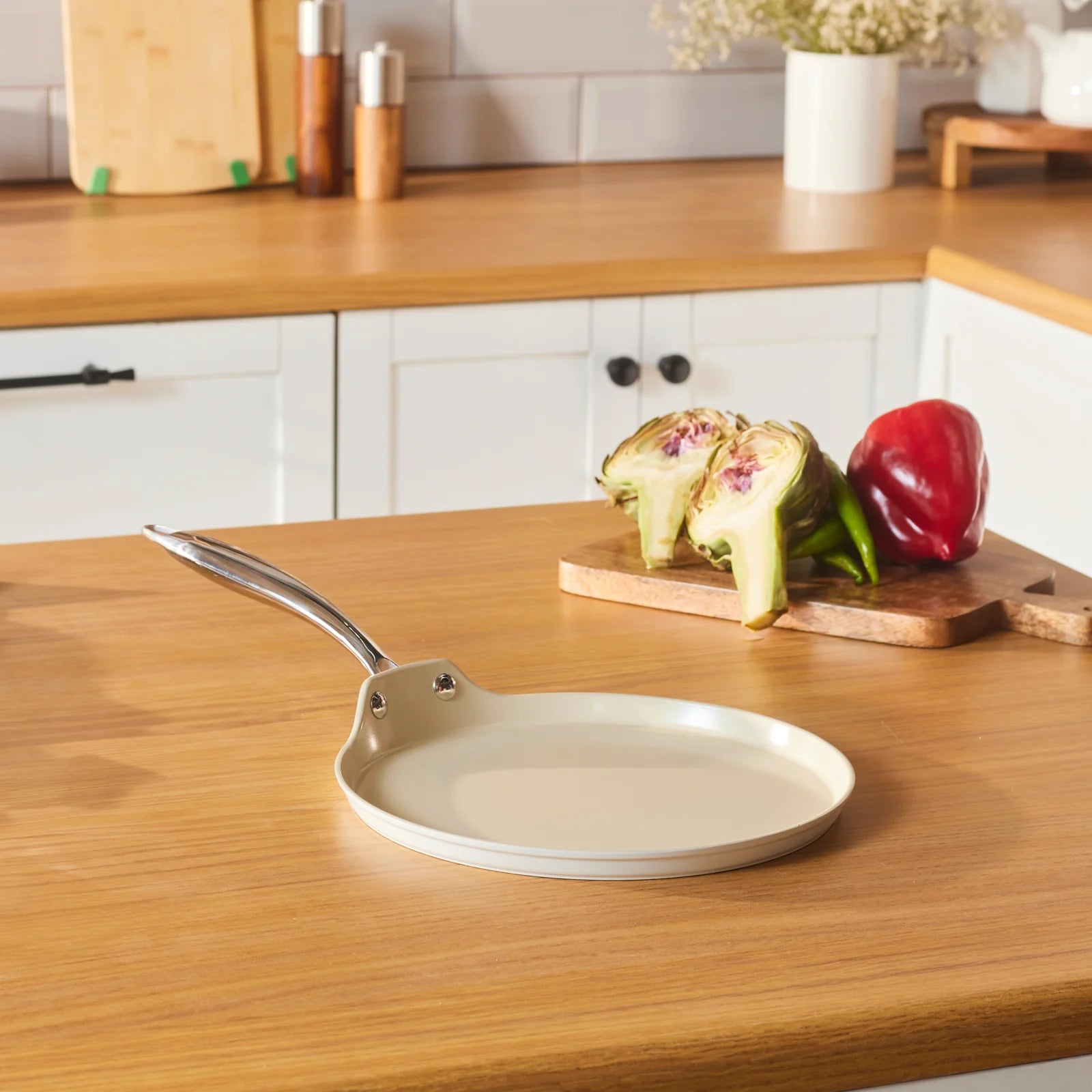 Karaca Swiss Crystal Almond Cream Pfannkuchen Pfanne 25 Cm