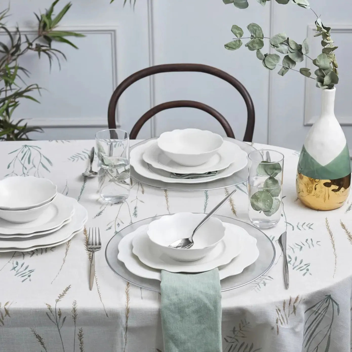 Contemporary Ceramic Dinnerware Set