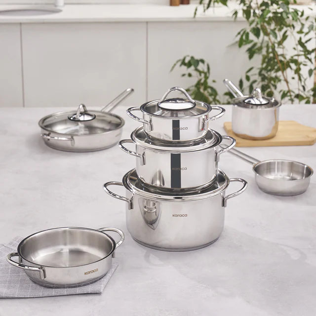 Classic Stainless Cookware Set