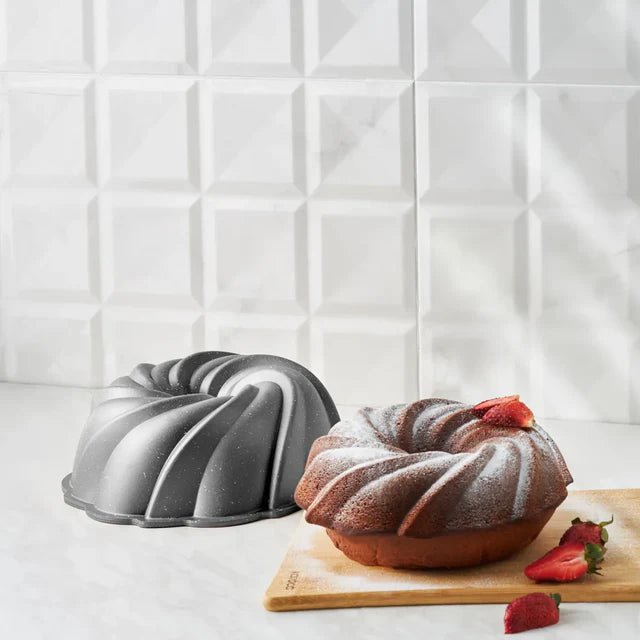Professional Bundt Cake Baking Mold