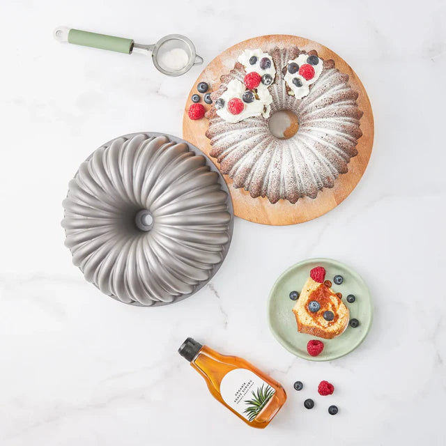 Classic Bundt Cake Pan